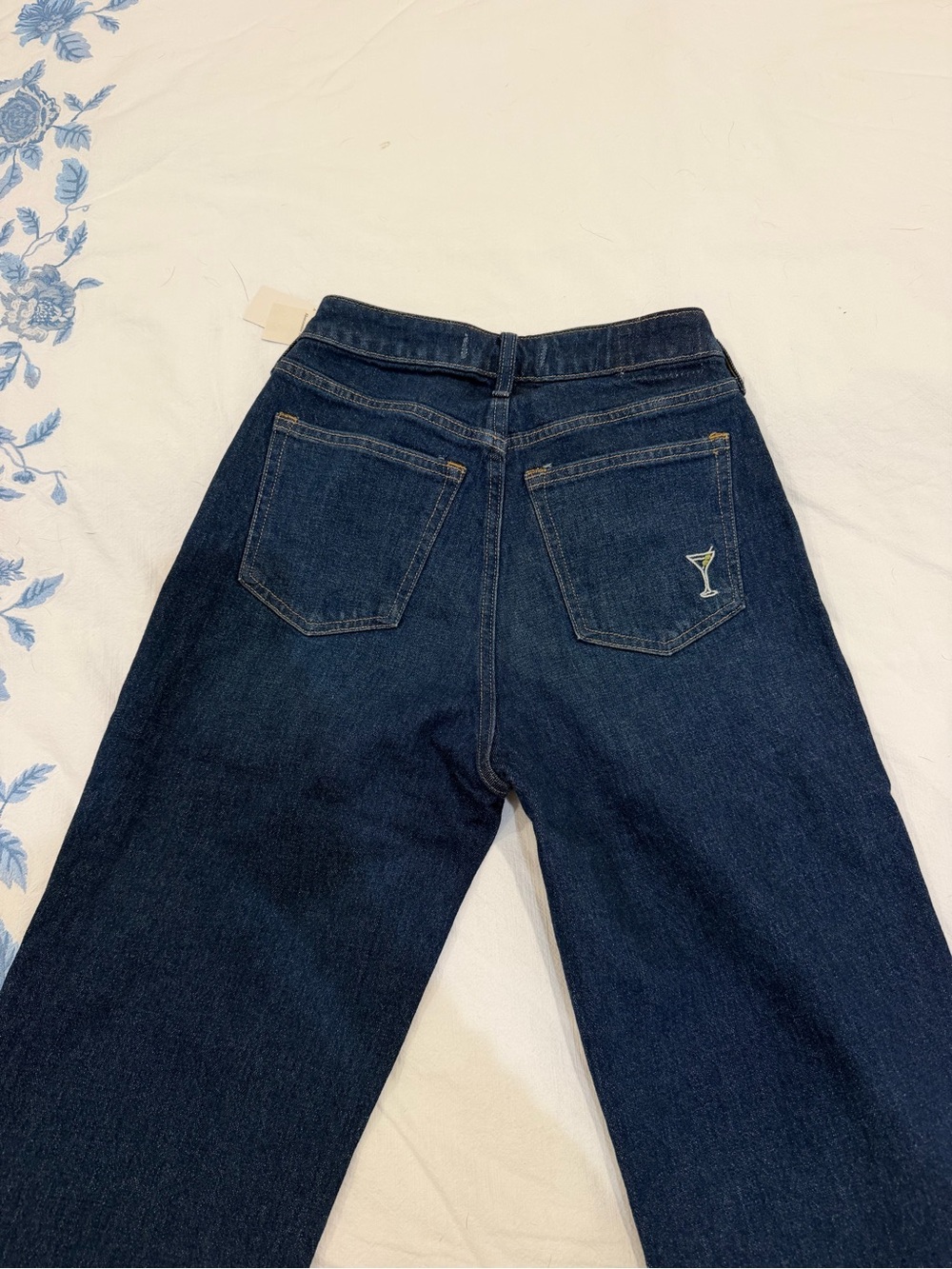 Abercrombie Curve Love High Rise 90s Relaxed Jeans - Picture 4 of 5